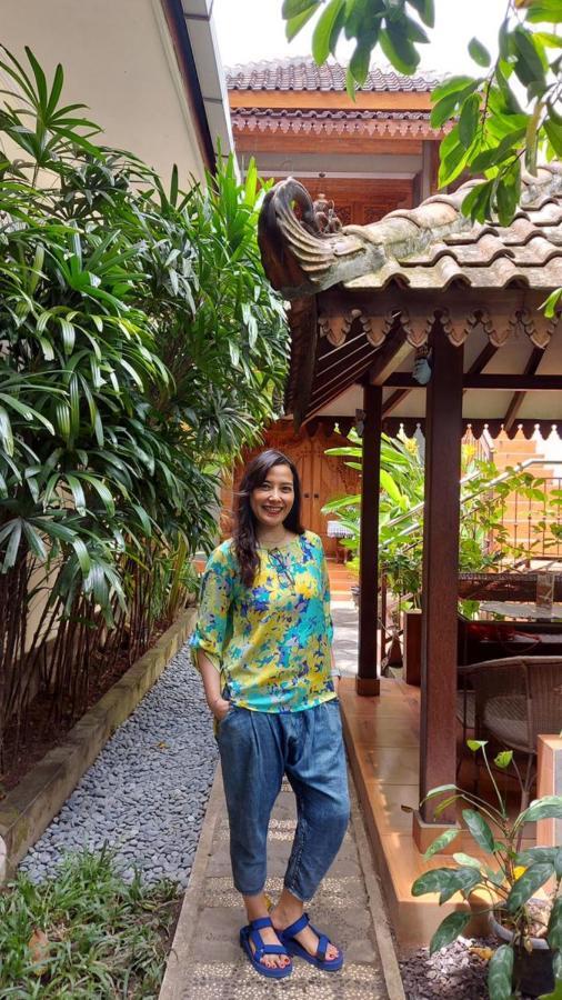 Ndalem Suryo Saptono Guest House Tugu Extérieur photo
